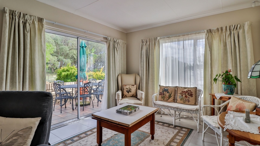 To Let 3 Bedroom Property for Rent in Lovemore Heights Estate Eastern Cape